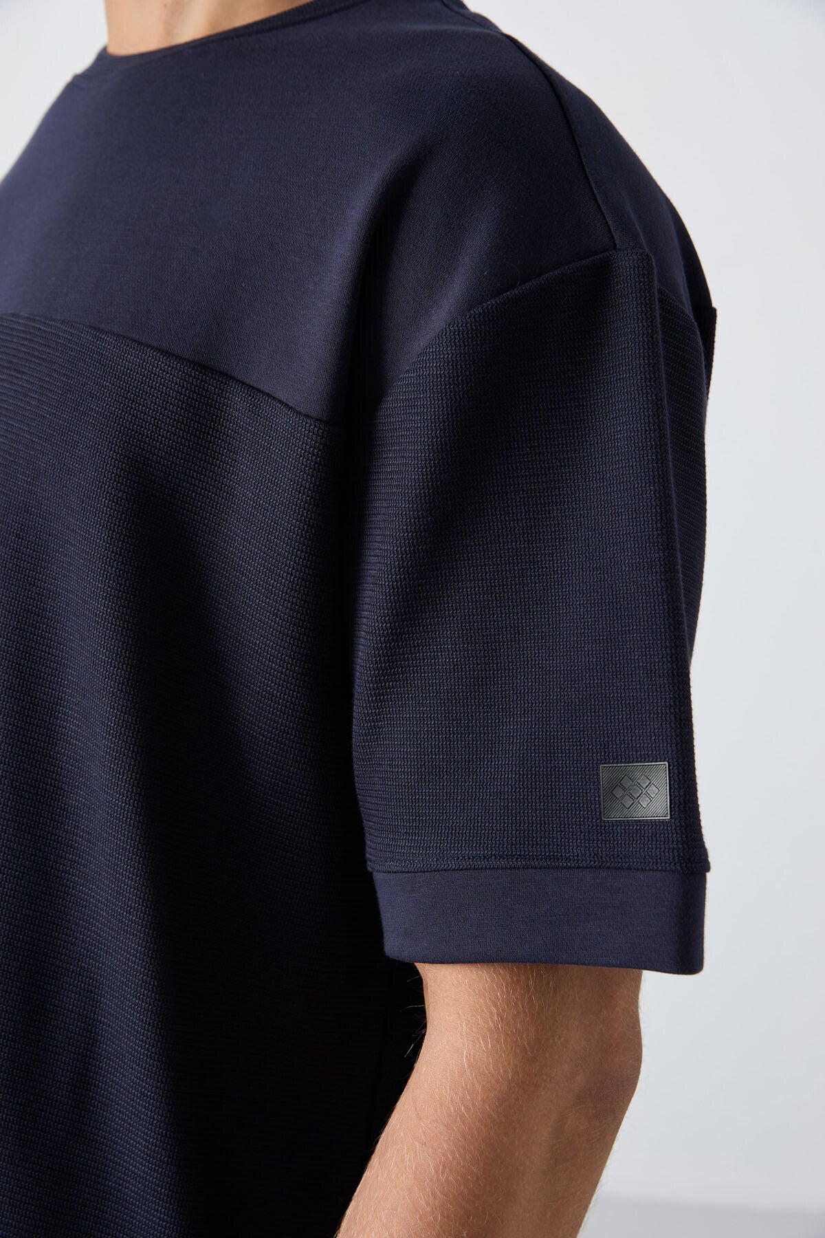 Navy Blue Textured Thick Surface Cotton Oversize Fit Basic Men's T-Shirt - 88340