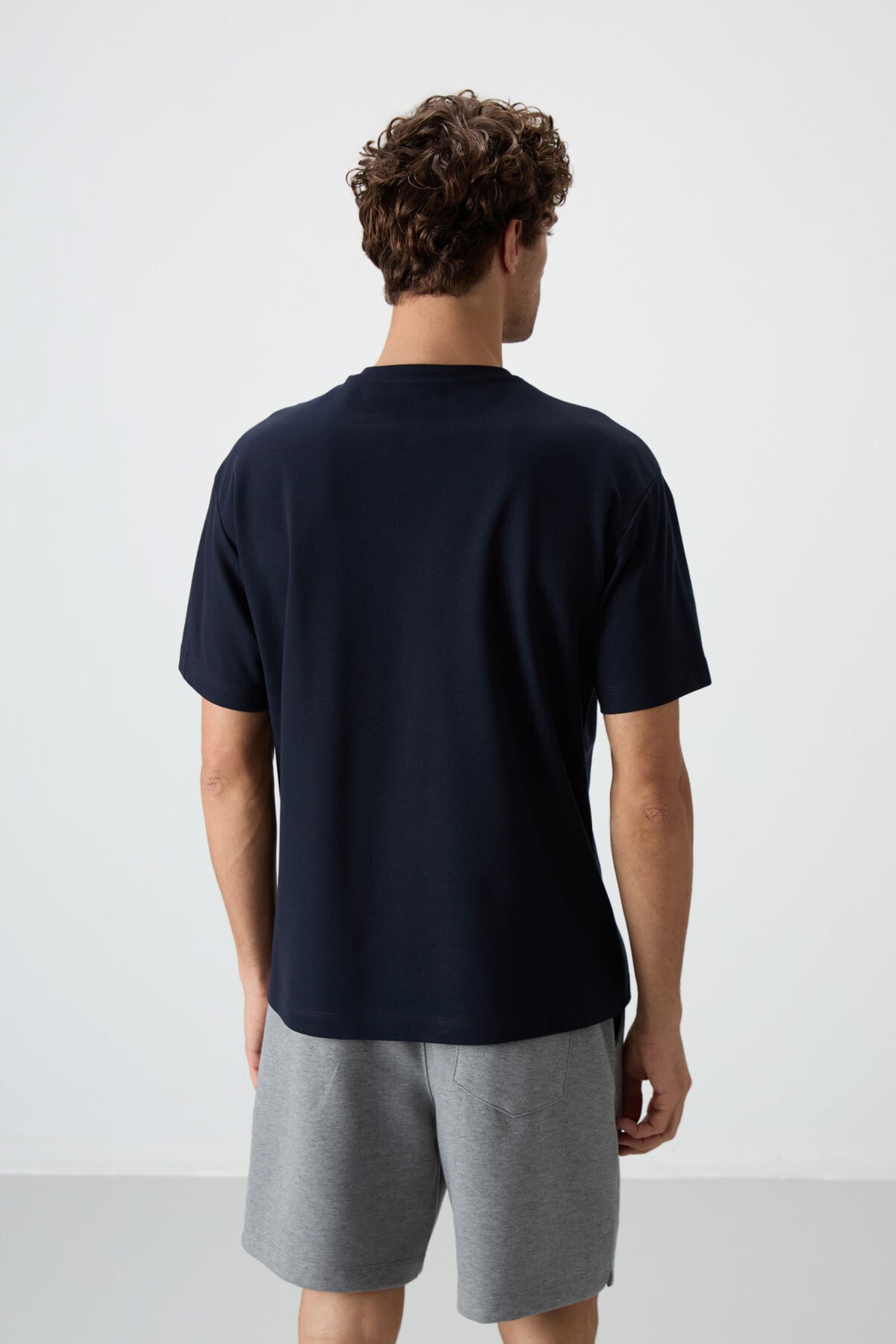 Navy Blue Textured Thick Surface Cotton Oversize Fit Printed Men's T-Shirt - 88364