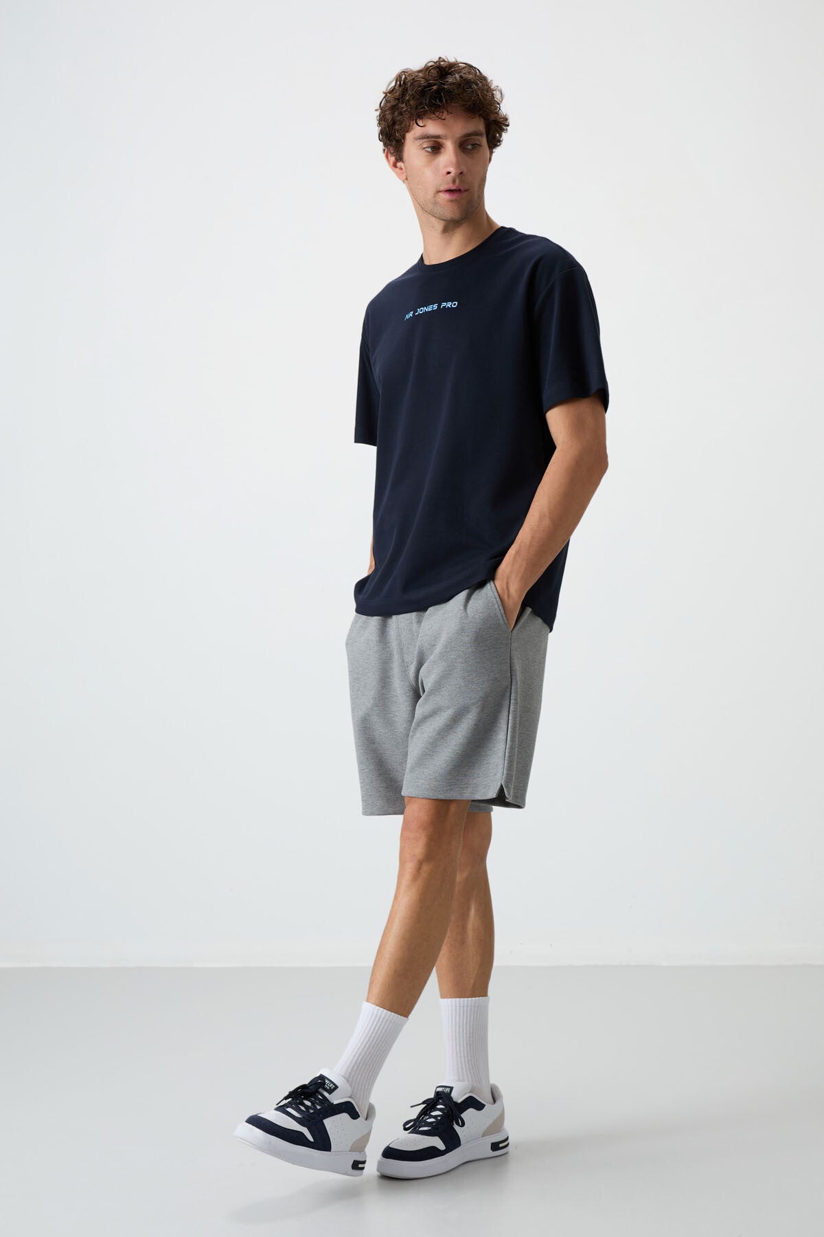 Navy Blue Textured Thick Surface Cotton Oversize Fit Printed Men's T-Shirt - 88364