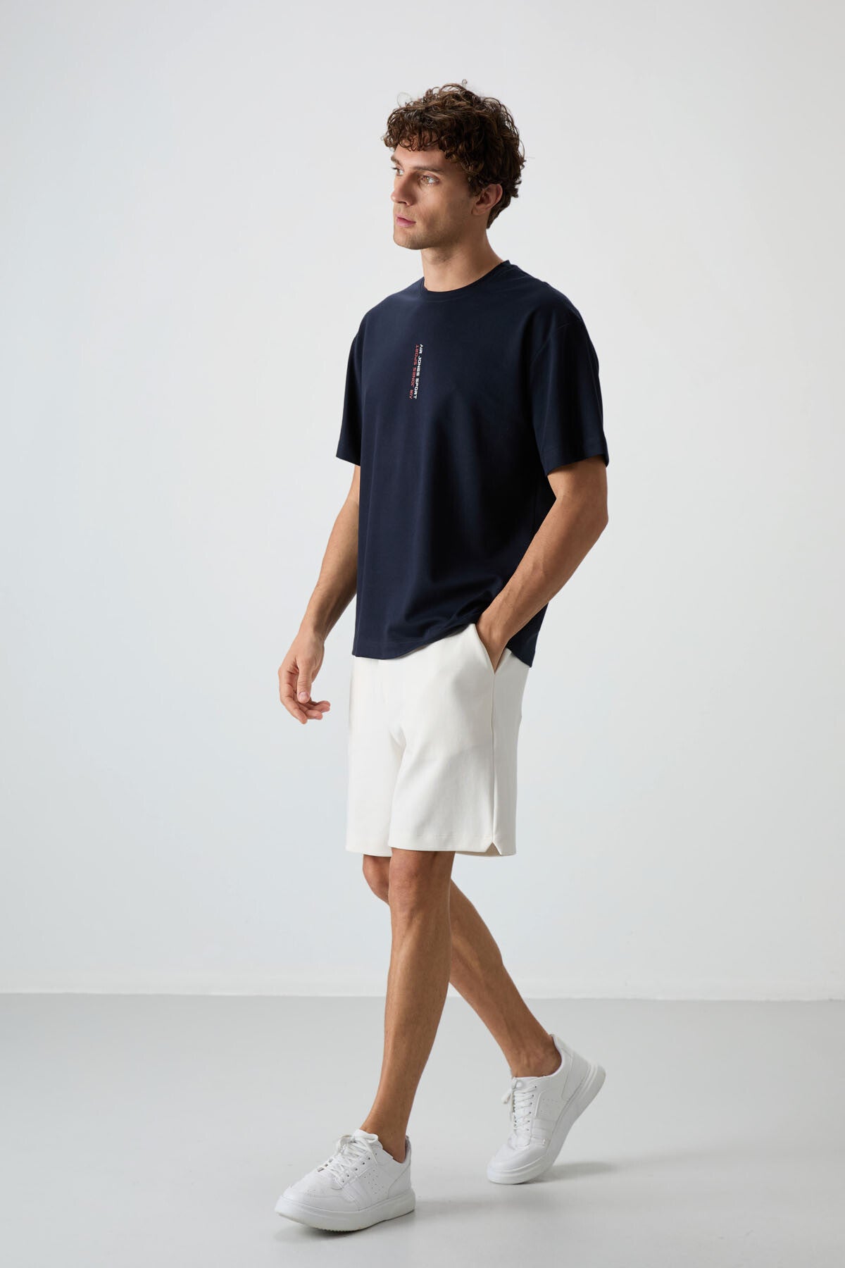 Navy Blue Textured Thick Surface Cotton Oversize Fit Printed Men's T-Shirt - 88368