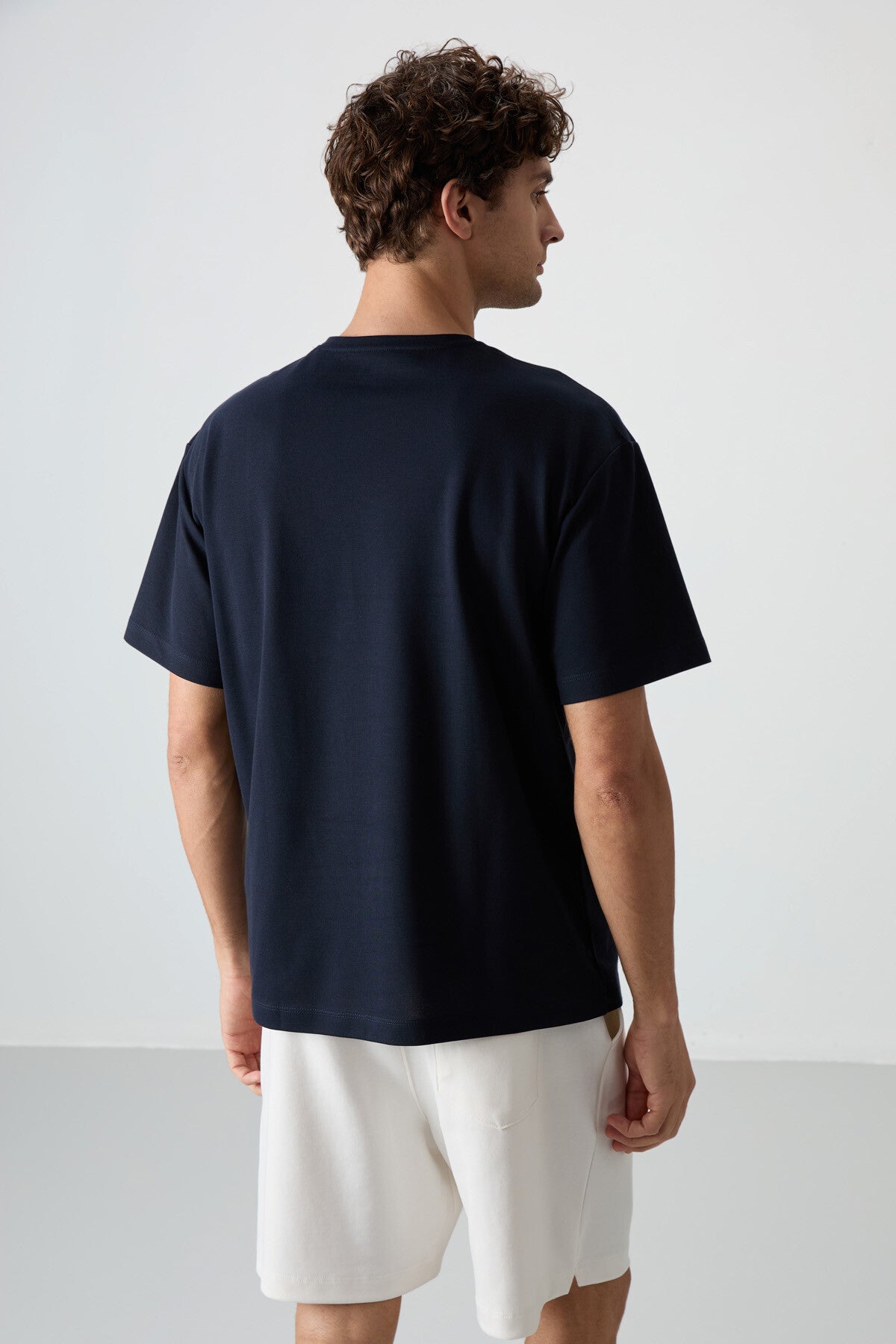 Navy Blue Textured Thick Surface Cotton Oversize Fit Printed Men's T-Shirt - 88372