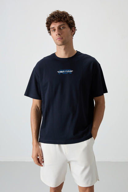 Navy Blue Textured Thick Surface Cotton Oversize Fit Printed Men's T-Shirt - 88372