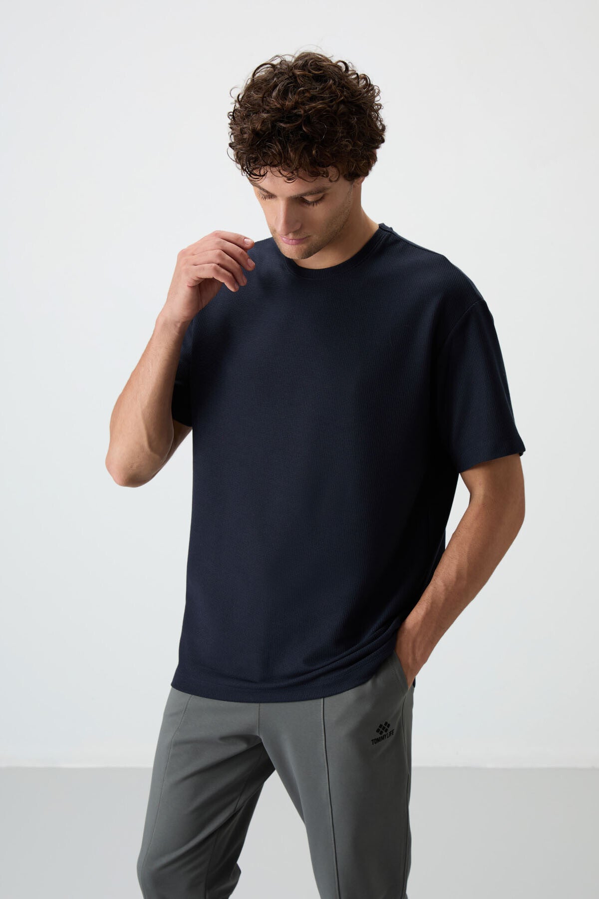 Navy Waffle Interlock Textured Surface Oversize Fit Basic Men's T-Shirt - 88379
