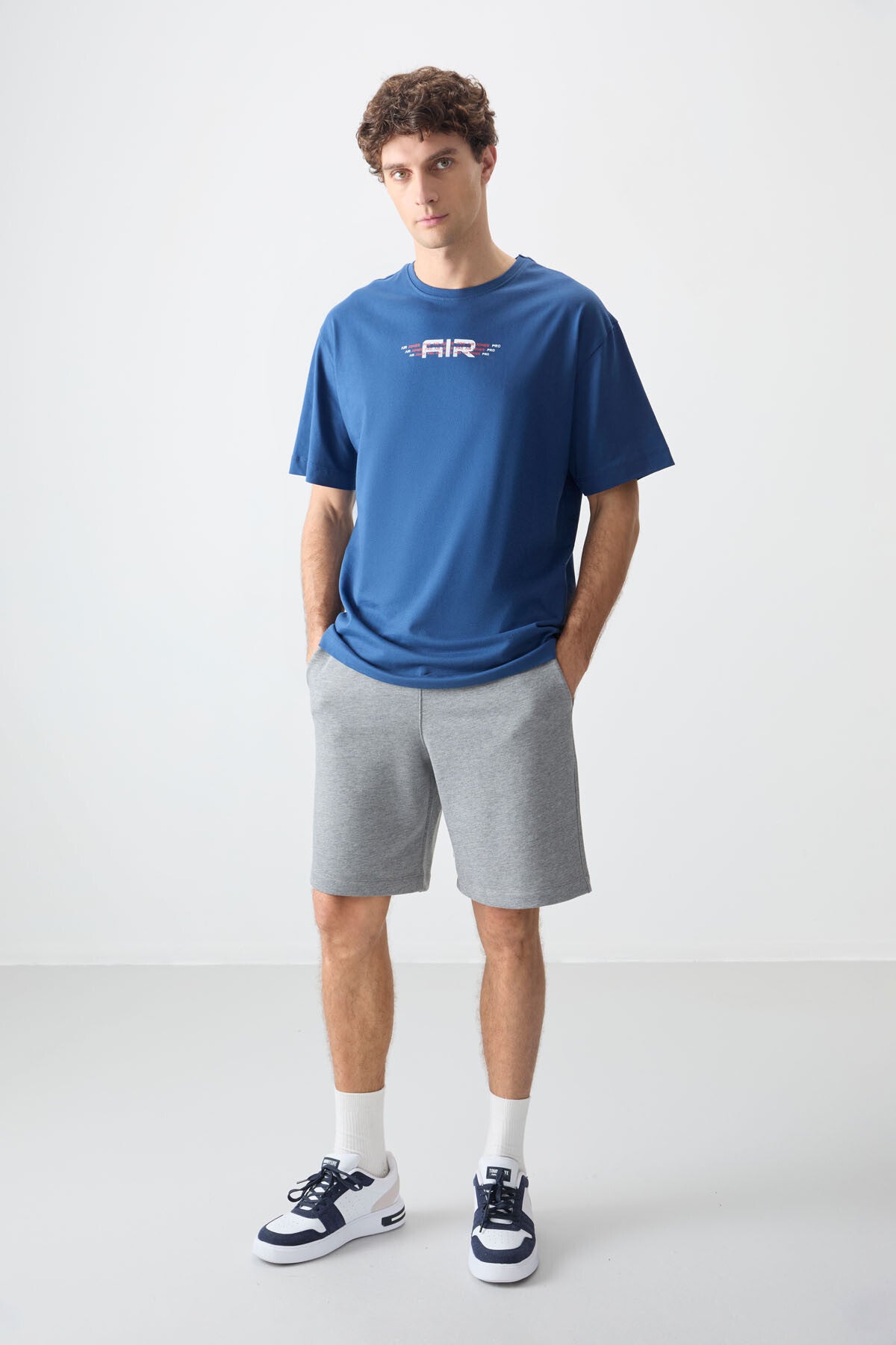 Parliament %100 Cotton Thick Soft Textured Oversize Fit Printed Men's T-Shirt - 88356