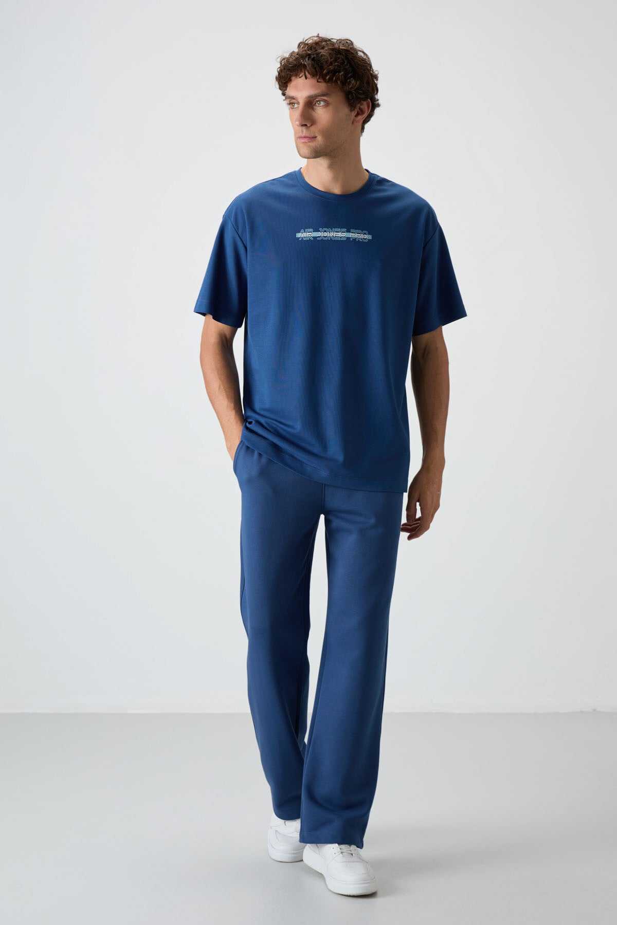 Parliament Cotton Thick Textured Surface Oversize Fit Printed Men's T-Shirt - 88365