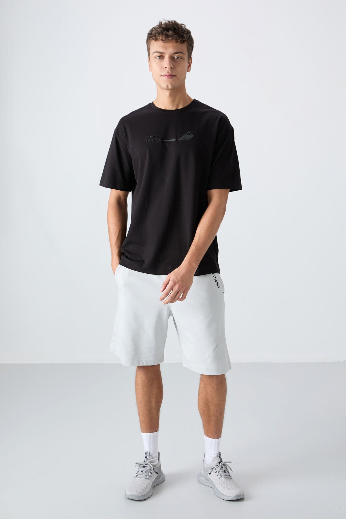 Black Cotton Thick Soft Textured Oversize Fit Printed Men's T-Shirt - 88330