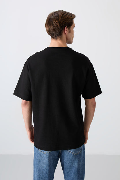 Black Cotton Thick Textured Surface Oversize Fit Printed Men's T-Shirt - 88338