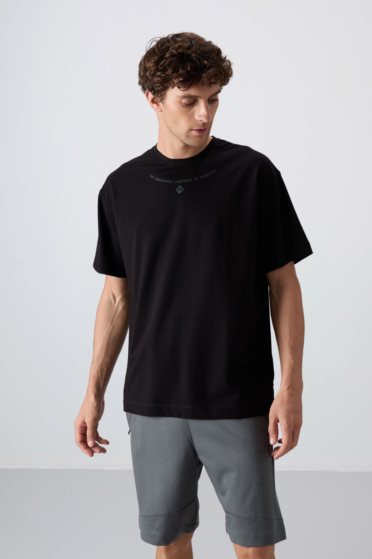 Black Cotton Thick Soft Textured Oversize Fit Printed Men's T-Shirt - 88343