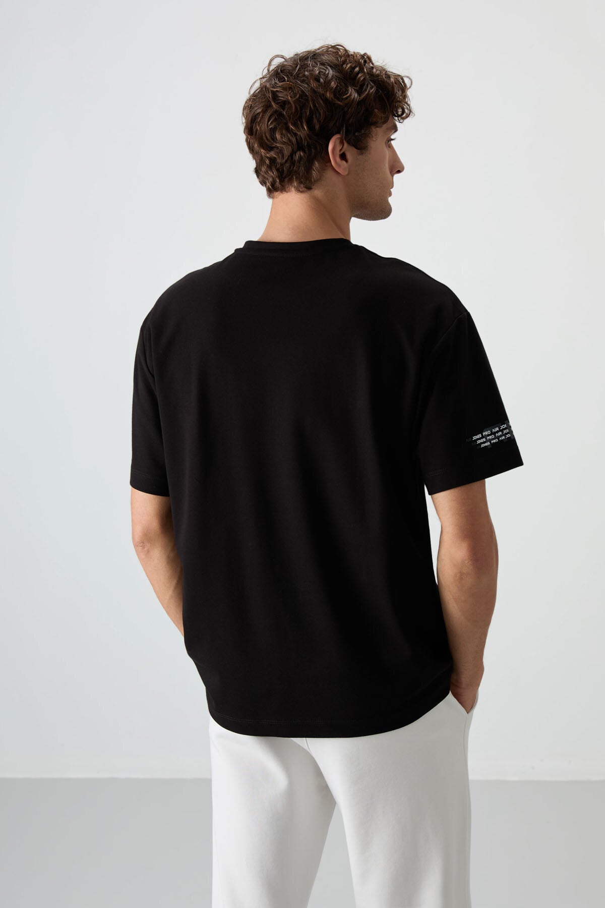 Black Cotton Thick Textured Surface Oversize Fit Printed Men's T-Shirt - 88369