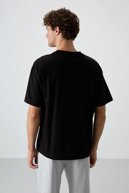 Black Cotton Thick Textured Surface Oversize Fit Printed Men's T-Shirt - 88370
