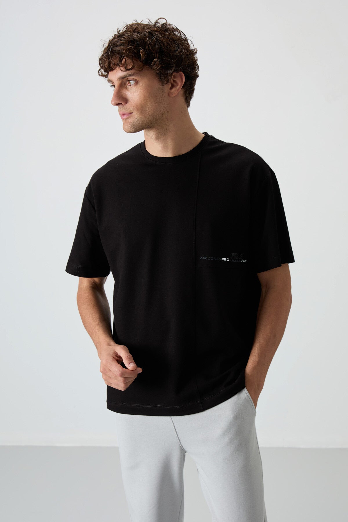 Black Cotton Thick Textured Surface Oversize Fit Printed Men's T-Shirt - 88370