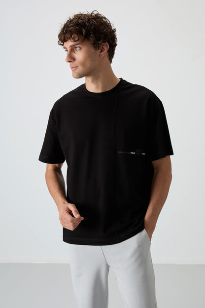 Black Cotton Thick Textured Surface Oversize Fit Printed Men's T-Shirt - 88370