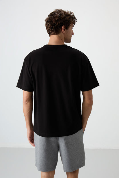 Black Cotton Thick Textured Surface Oversize Fit Printed Men's T-Shirt - 88371