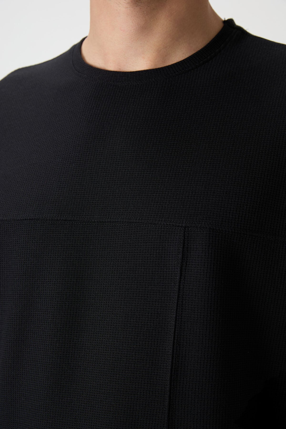 Black Waffle Interlock Textured Surface Oversize Fit Basic Men's T-Shirt - 88380