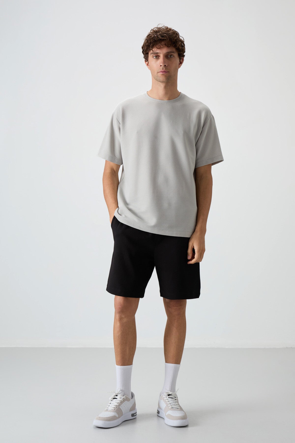 Stone Waffle Interlock Textured Surface Oversize Fit Basic Men's T-Shirt - 88379