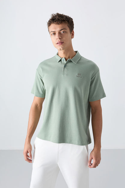 Light Green Cotton Thick Soft Textured Oversize Fit Basic Polo Collar Men's T-Shirt - 88327