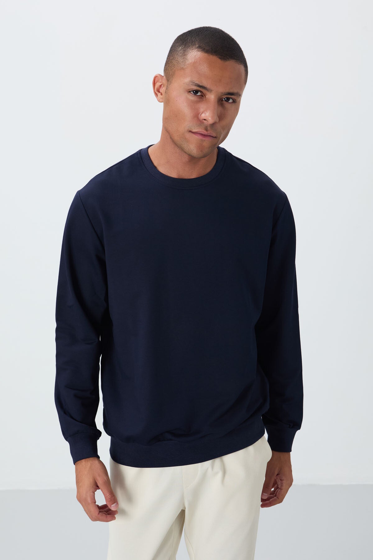Indigo Cotton Soft Textured Standard Fit Basic Men's Sweatshirt - 88363