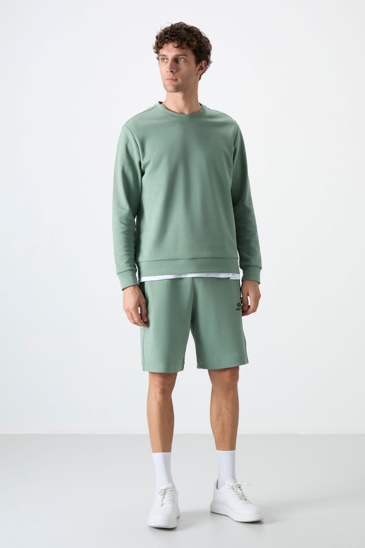 Light Green Basic O Collar Comfort Fit Men's Sweatshirt - 88053