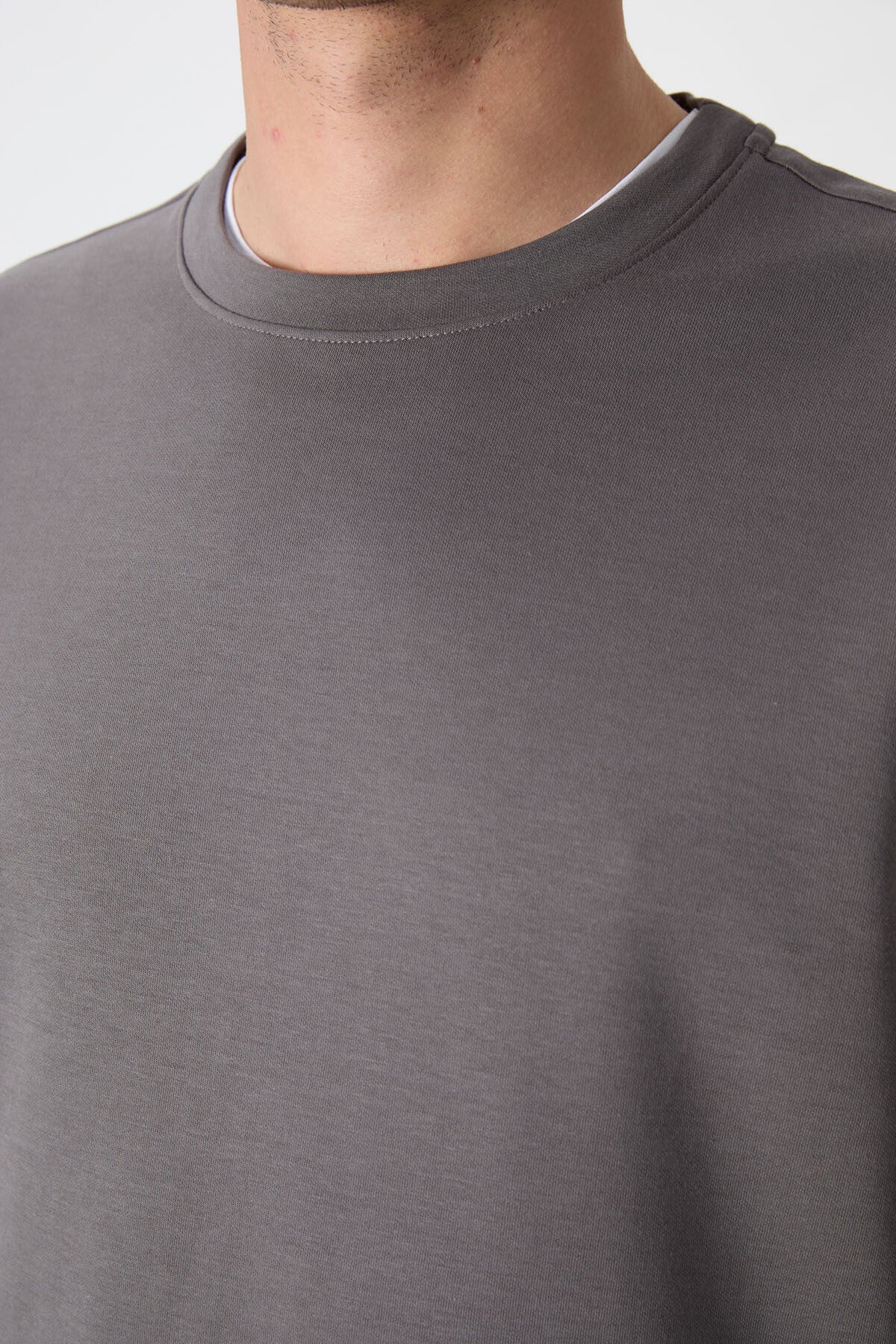 Dark Gray Basic O Neck Comfort Fit Men's Sweatshirt - 88053
