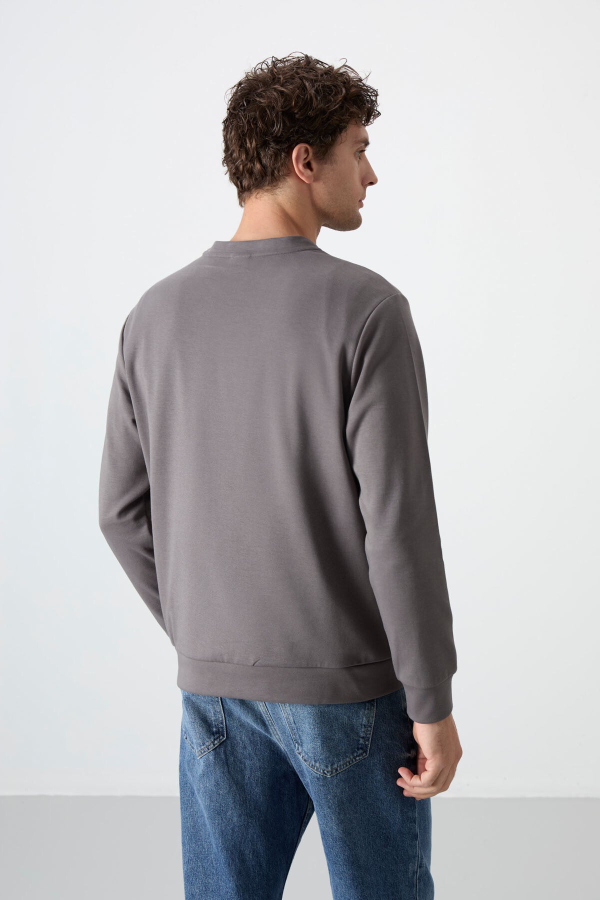 Dark Gray Basic O Neck Comfort Fit Men's Sweatshirt - 88053
