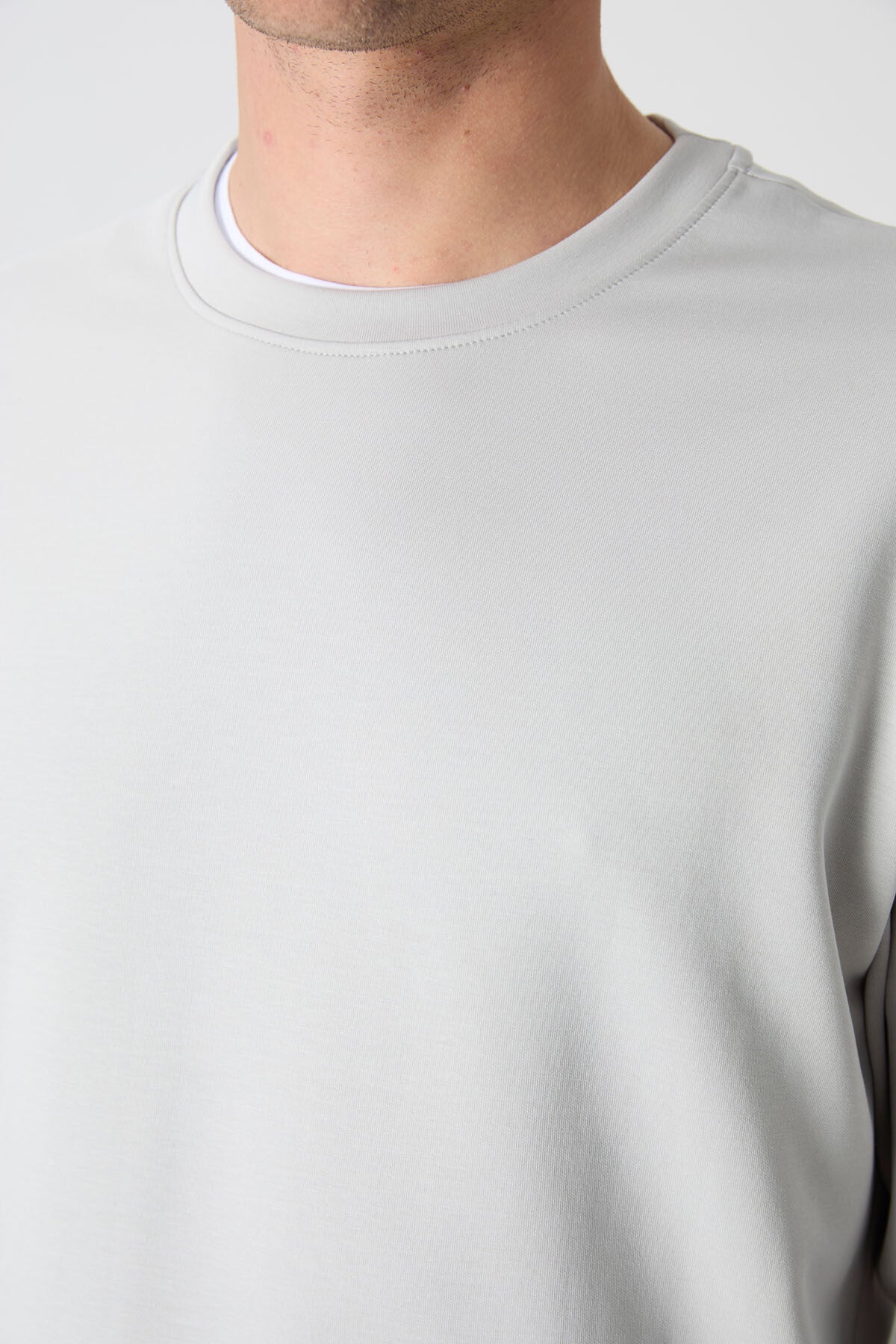 Stone Basic O Collar Comfort Fit Men's Sweatshirt - 88053