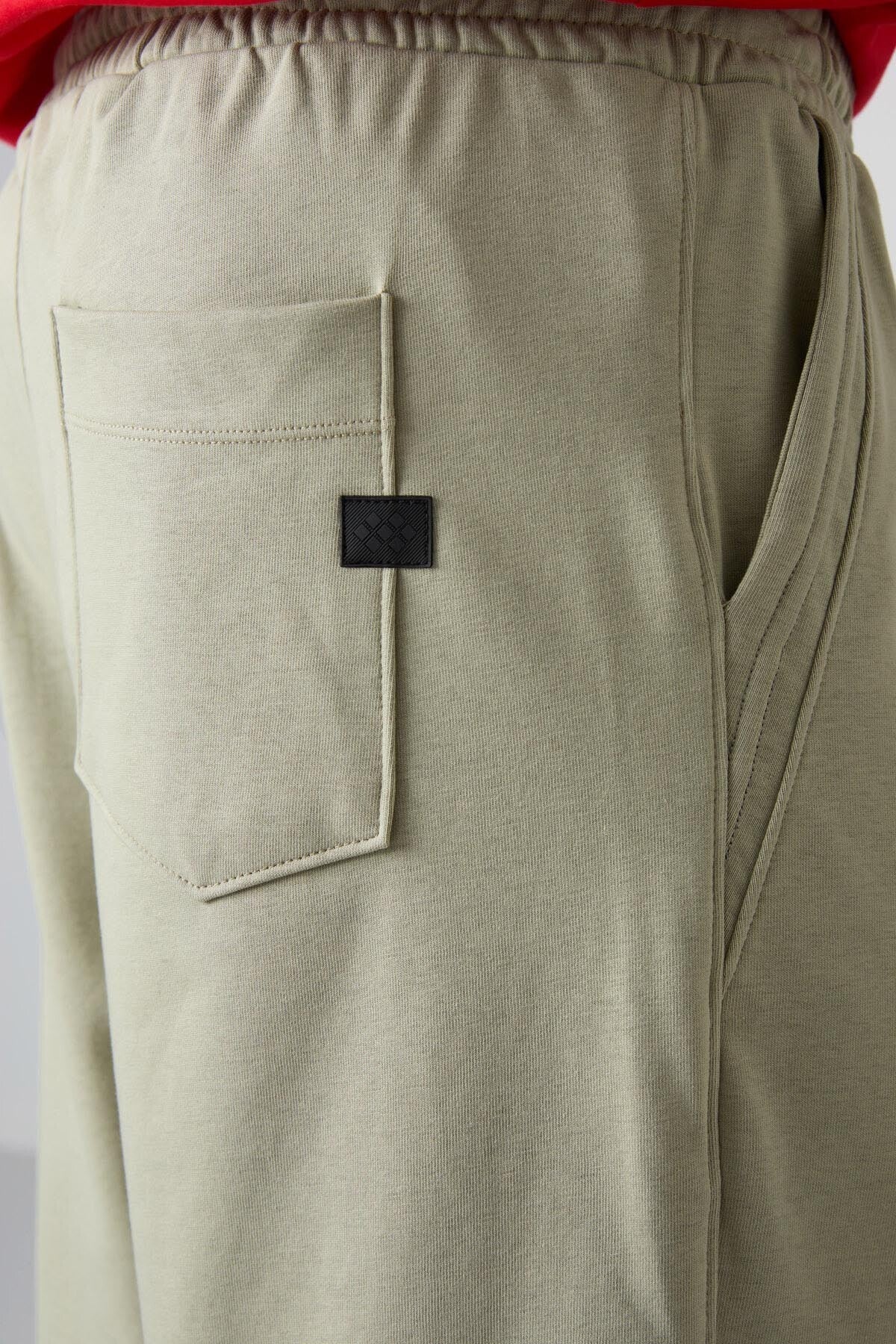 Cotton Blend Thick Soft Textured Comfort Fit Basic Men's Shorts - 81260