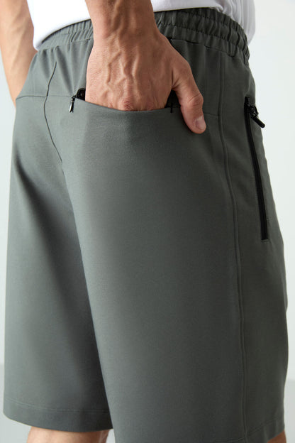 Right Pocket Zipper Back Pocket Laced Standard Fit Men's Shorts - 81136