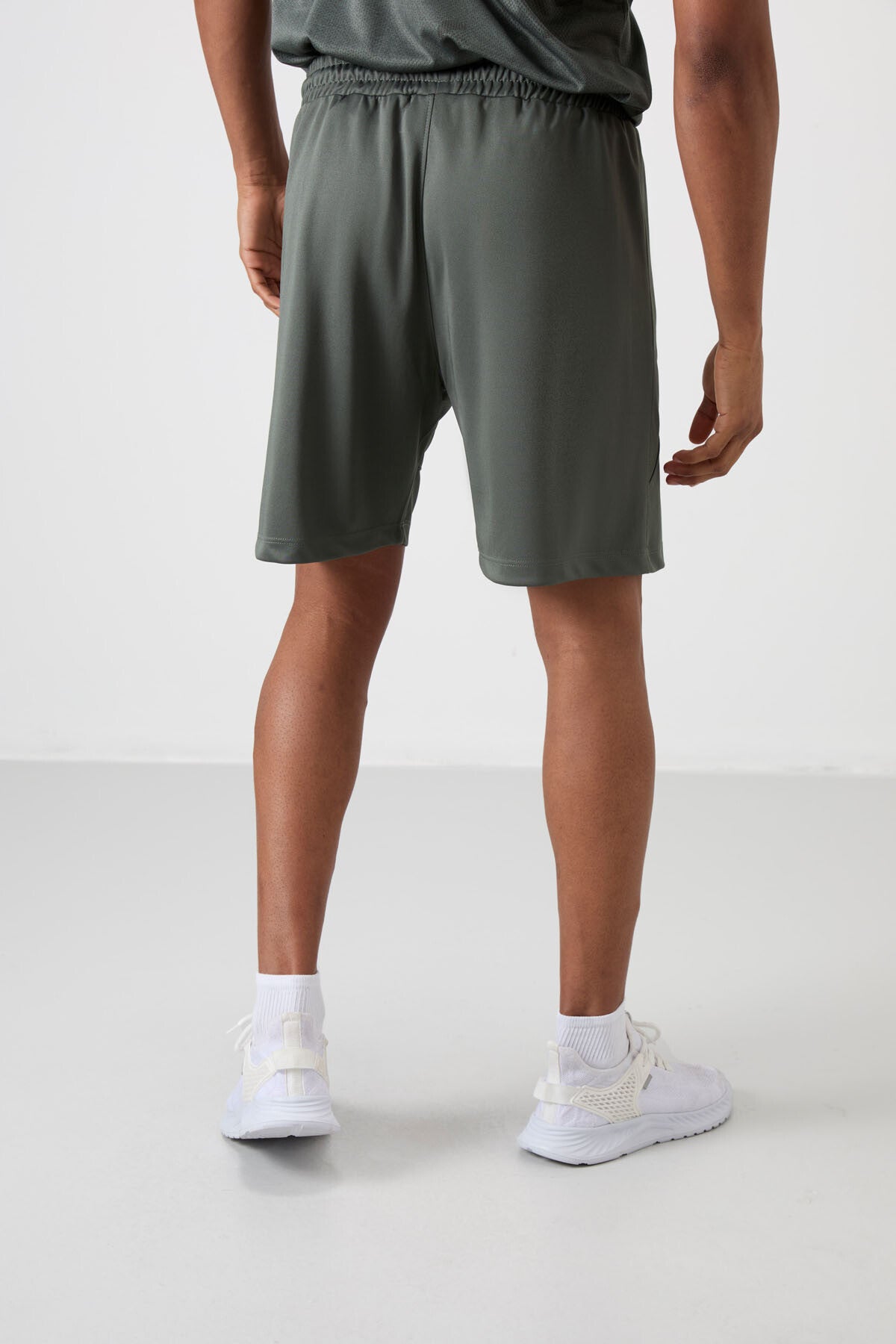 Rights Polyester Thick Soft Comfort Fit Men's Shorts - 81271
