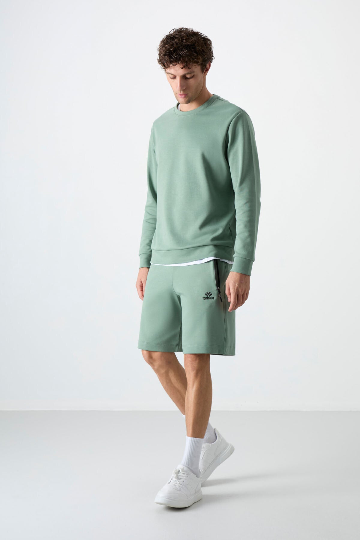 Light Green Hidden Zipper Back Pocket Laced Standard Fit Men's Shorts - 81136