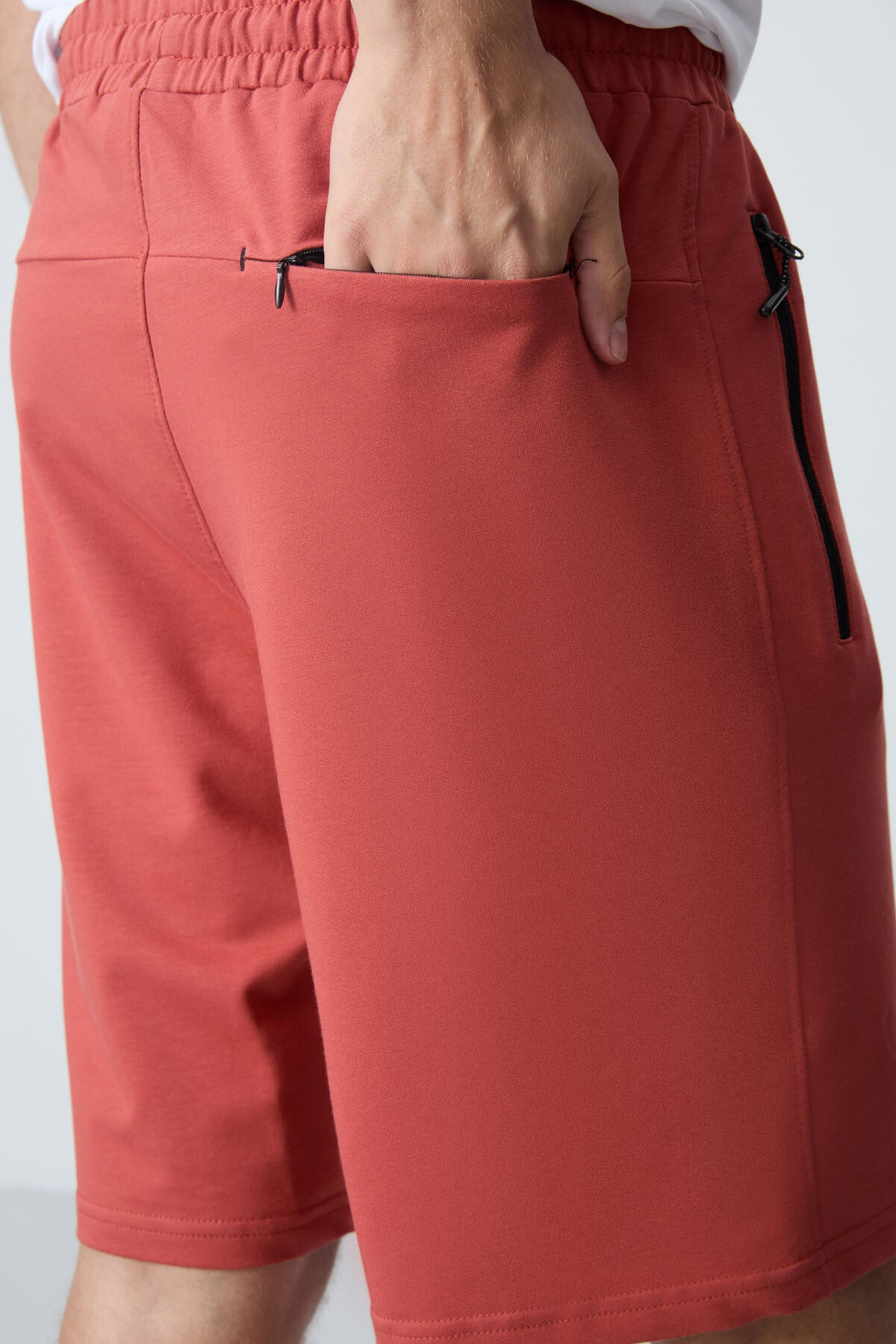 Hidden Zipper Back Pocket Laced Standard Fit Men's Shorts - 81136