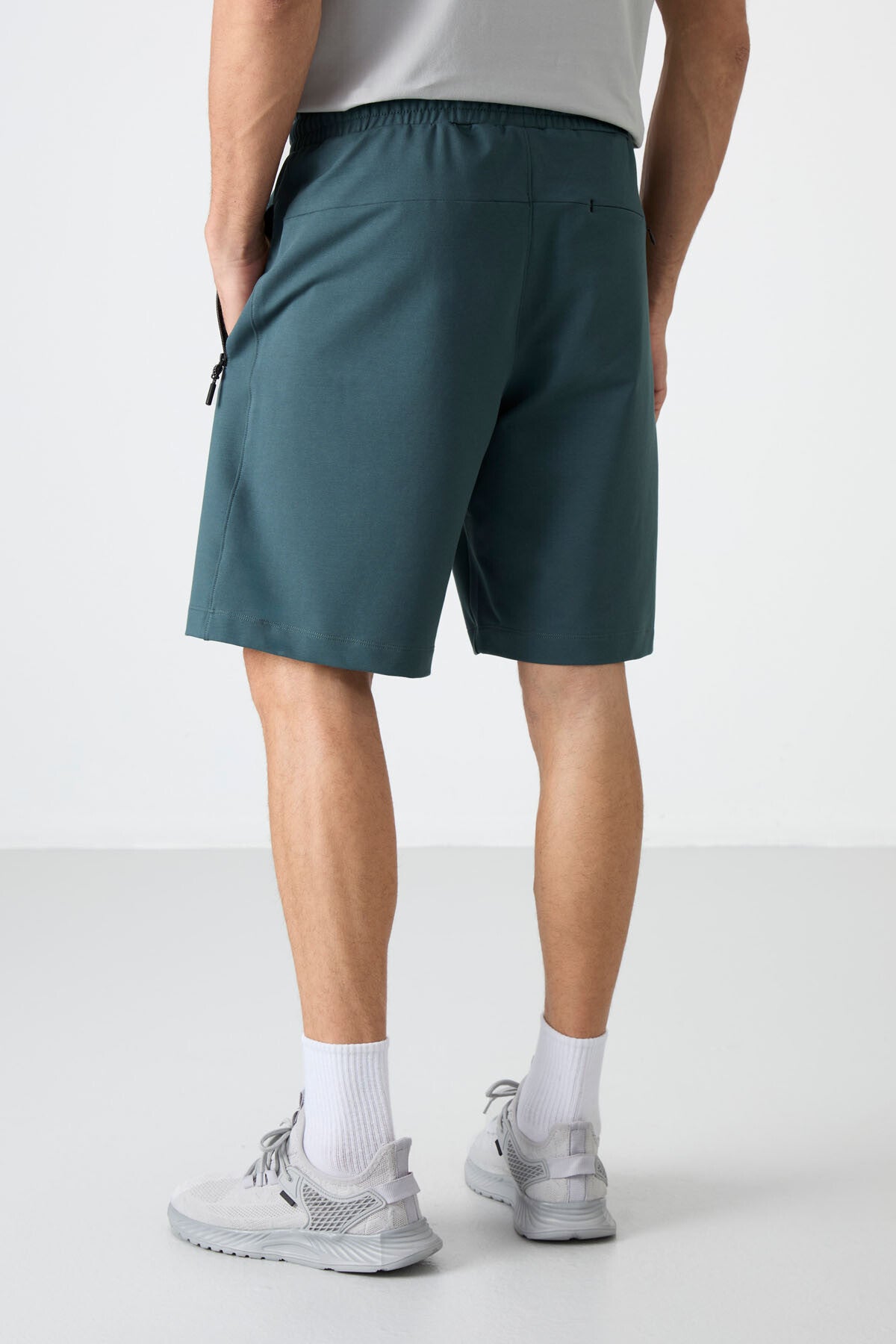 Forest Green Hidden Zipper Back Pocket Laced Standard Fit Men's Shorts - 81136