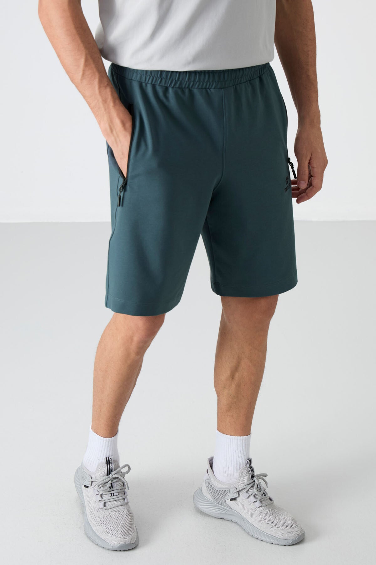 Forest Green Hidden Zipper Back Pocket Laced Standard Fit Men's Shorts - 81136