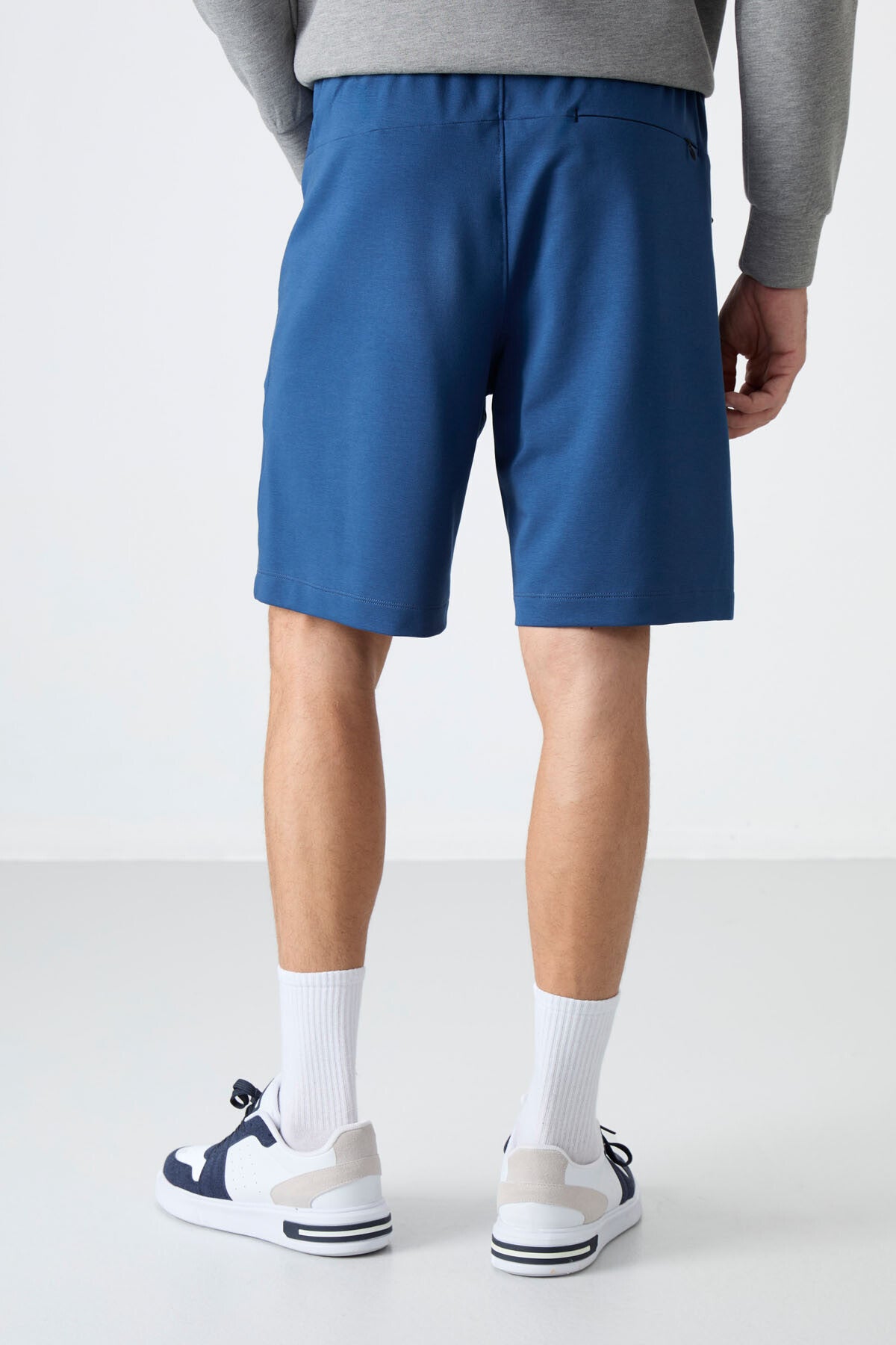 Parliament Hidden Zipper Back Pocket Laced Standard Fit Men's Shorts - 81136