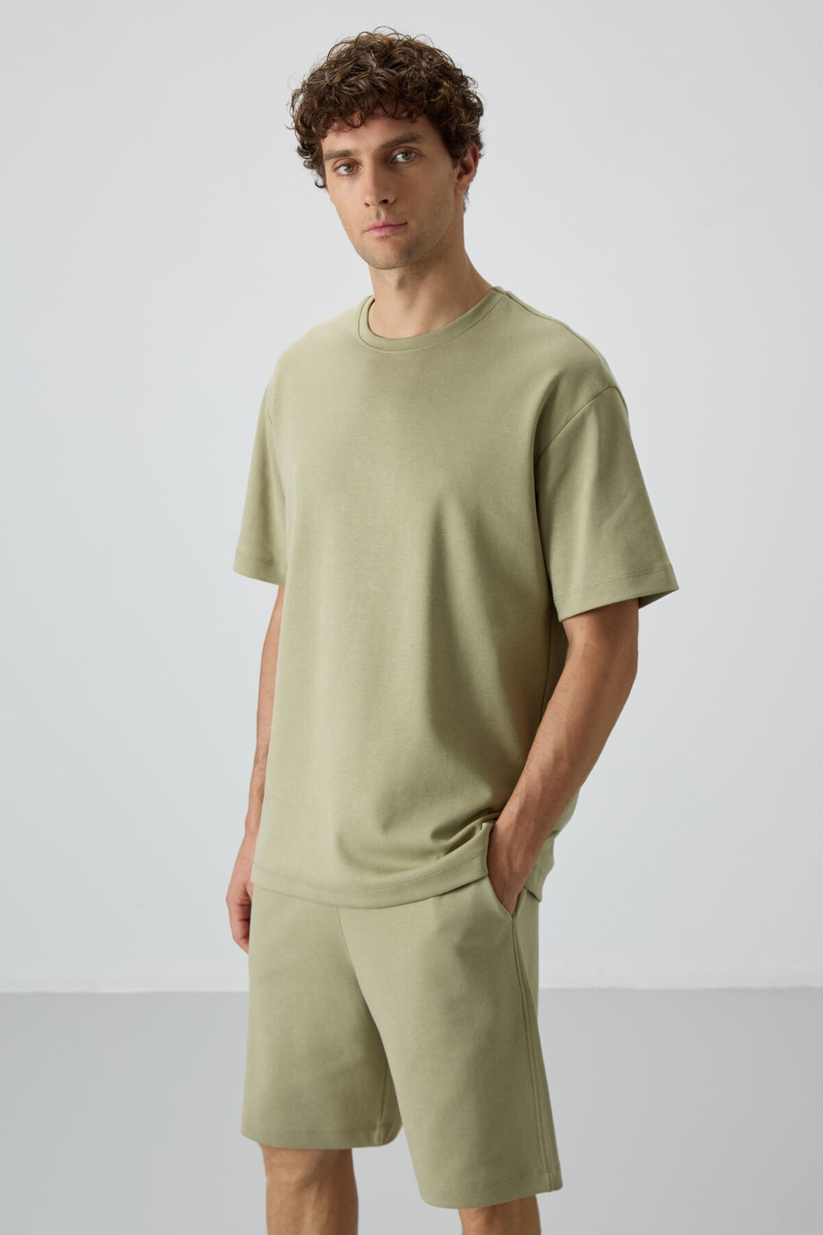 Oversize Fit Basic Men's Shorts Set - 85249