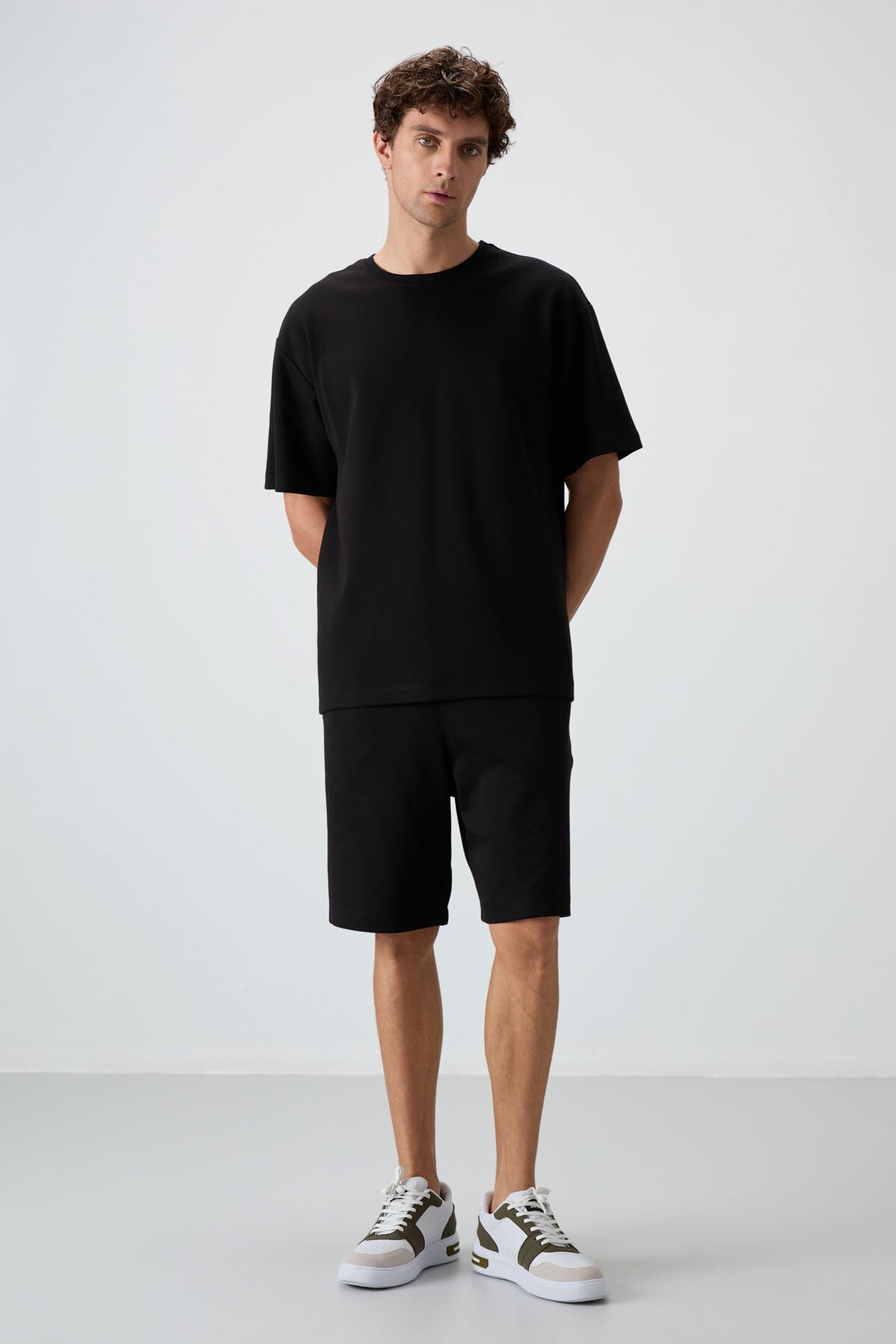 Black Cotton Thick Soft Textured Oversize Fit Basic Men's Shorts Set - 85249