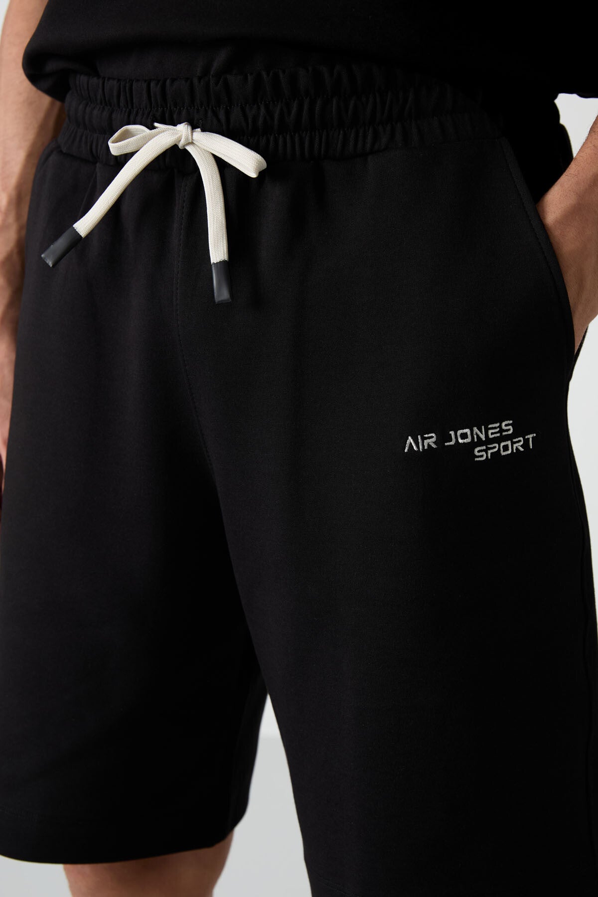Black Cotton Thick Soft Textured Oversize Fit Embroidered Men's Shorts Set - 85250