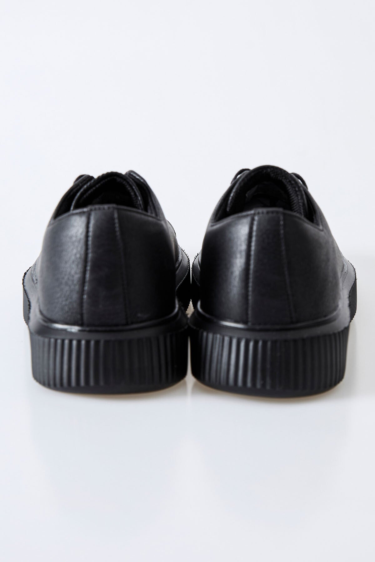 Black Laced Perforated PU Leather Men's Sports Shoe - 89129