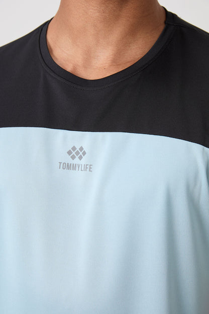 Light Blue Polyester Breathable Textured Thin Flexible Standard Fit Men's Performance T-Shirt - 88386