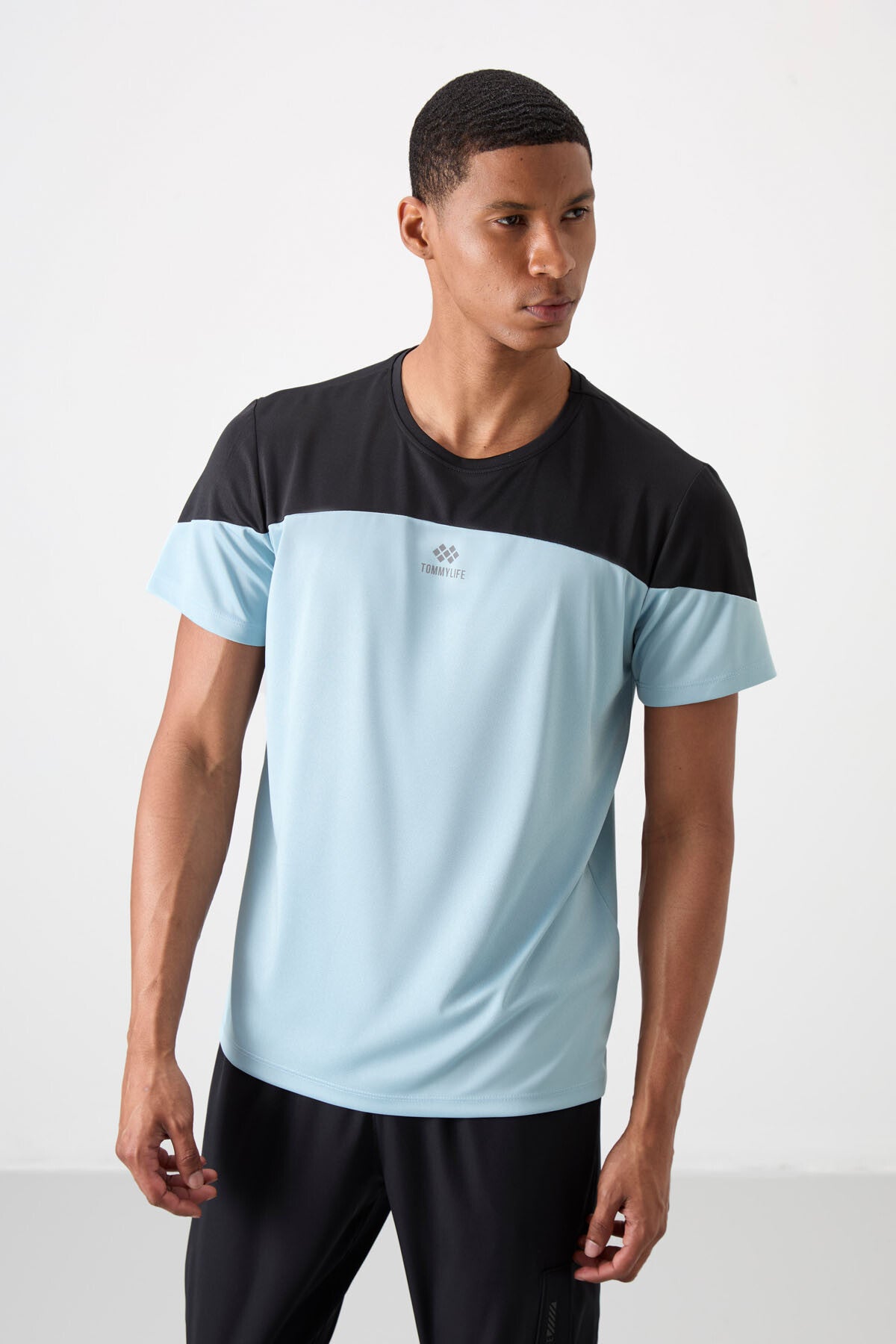 Light Blue Polyester Breathable Textured Thin Flexible Standard Fit Men's Performance T-Shirt - 88386
