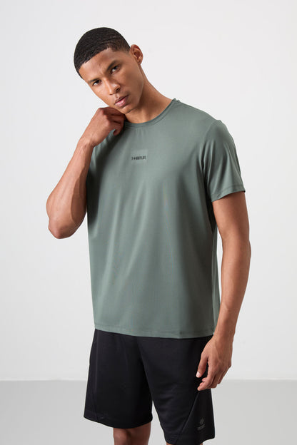 Breathable Textured Thin Flexible Standard Fit Men's Performance T-Shirt - 88384