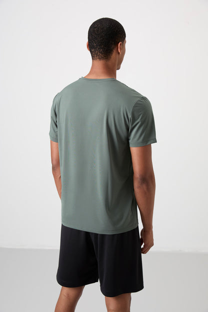 Breathable Textured Thin Flexible Standard Fit Men's Performance T-Shirt - 88384