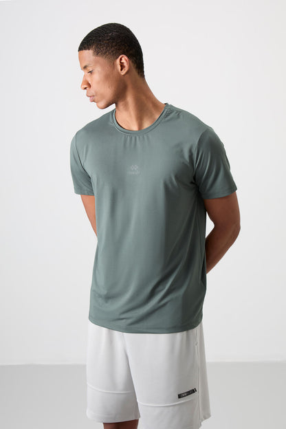 Breathable Textured Thin Flexible Standard Fit Men's Performance T-Shirt - 88387