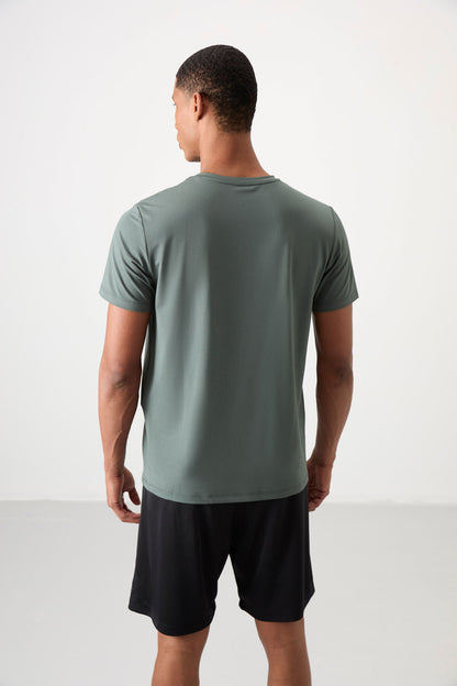 Breathable Textured Thin Flexible Standard Fit Men's Performance T-Shirt - 88388