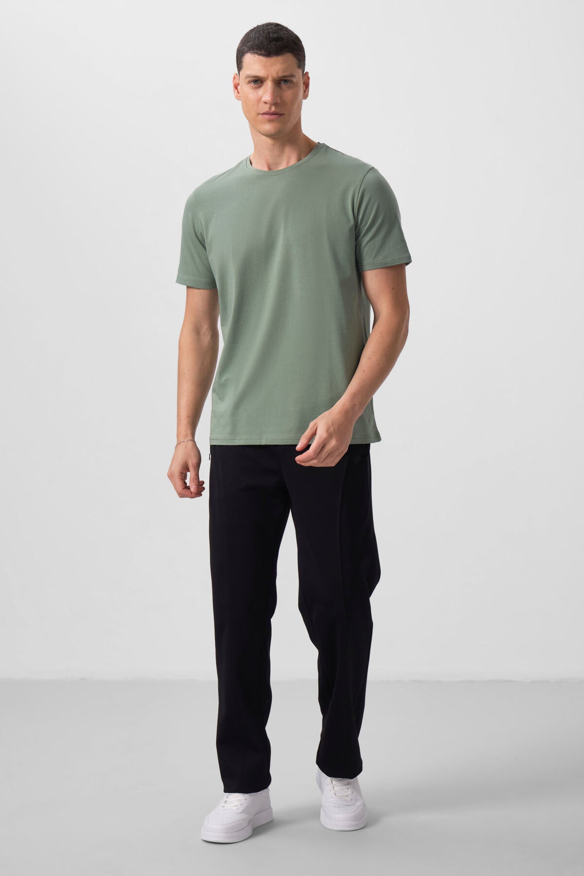 Light Green Men's Basic Short Sleeve Regular Fit O Neck T-shirt - 87911