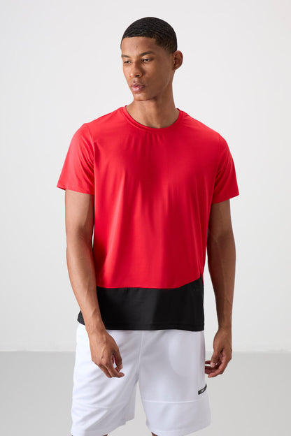 Red Polyester Breathable Textured Thin Flexible Standard Fit Men's Performance T-Shirt - 88383
