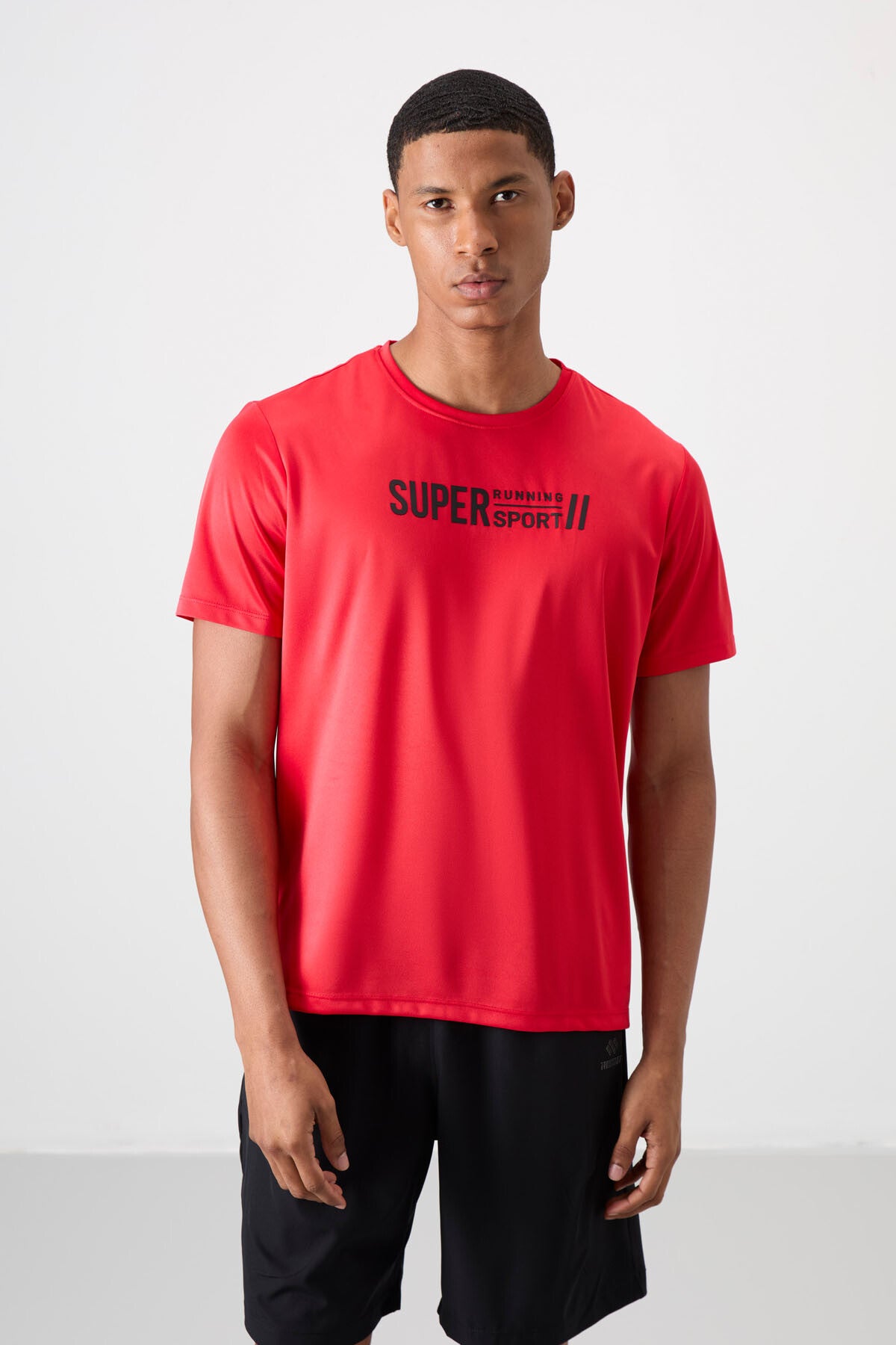 Red Polyester Breathable Textured Thin Flexible Standard Fit Men's Performance T-Shirt - 88385