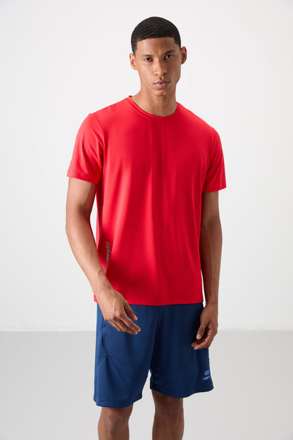 Red Polyester Breathable Textured Thin Flexible Standard Fit Men's Performance T-Shirt - 88388
