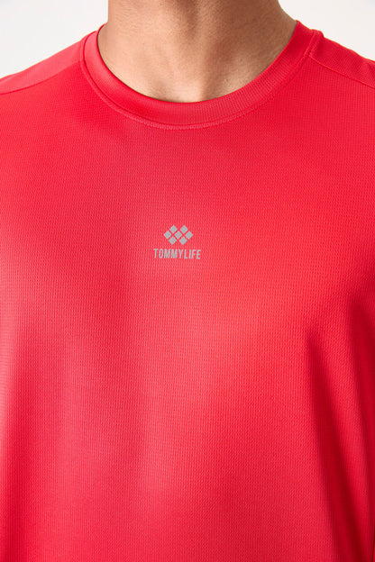 Red Polyester Breathable Textured Thin Flexible Standard Fit Men's Performance T-Shirt - 88390