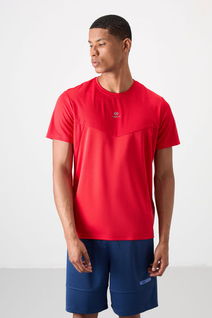 Red Polyester Breathable Textured Thin Flexible Standard Fit Men's Performance T-Shirt - 88391