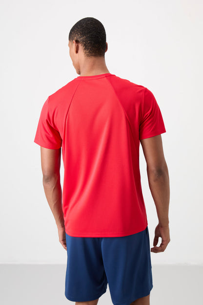 Red Polyester Breathable Textured Thin Flexible Standard Fit Men's Performance T-Shirt - 88391